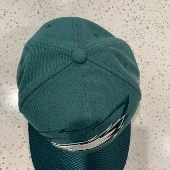 New Era Philadelphia Eagles Fitted Cap 7 1/4 NWOT - Picture 4 of 6